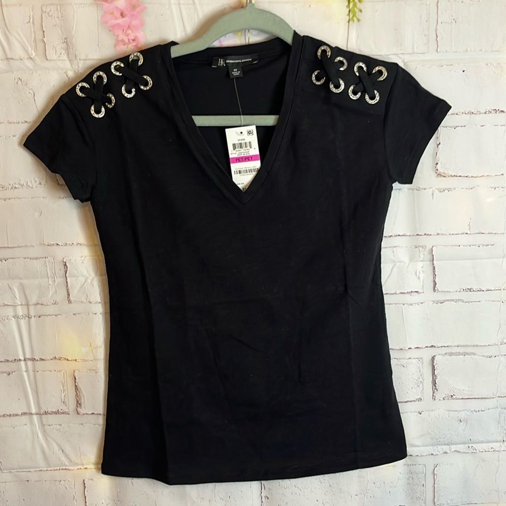 NWT INC INTERNATIONAL CONCEPTS RHINESTONES CRISS CROSS DETAIL TSHIRT SIZE PP